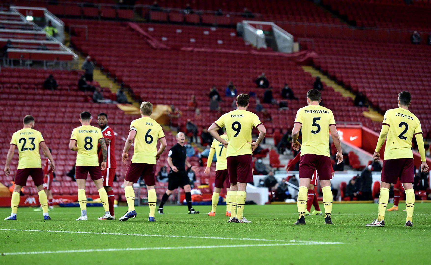 战略调整与 战略调整与