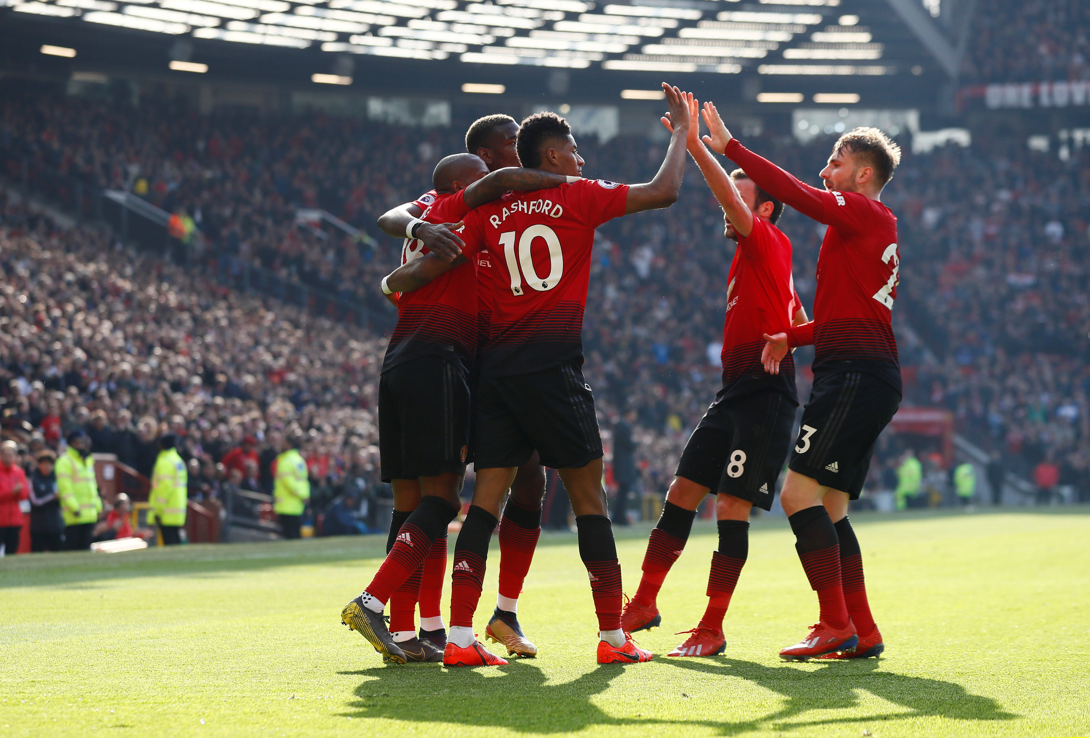 英超后卫的 英超后卫的